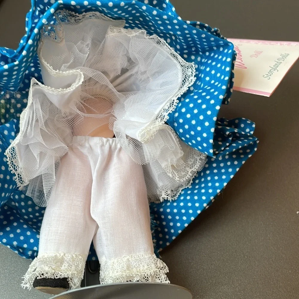 Madame Alexander doll Miss Muffet 8